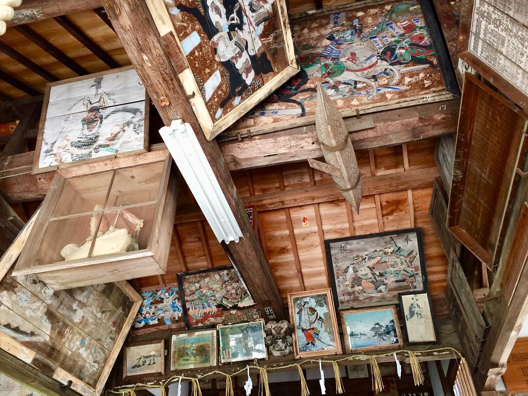 絵馬　yakage shrine with many “ema” - the wooden votive horse tablets, which was offered here or to temples by worshippers after praying and making wishes, hanging up there. #okayama #yakage #okunippon …okunippon.com/ photo by t.yokoyama